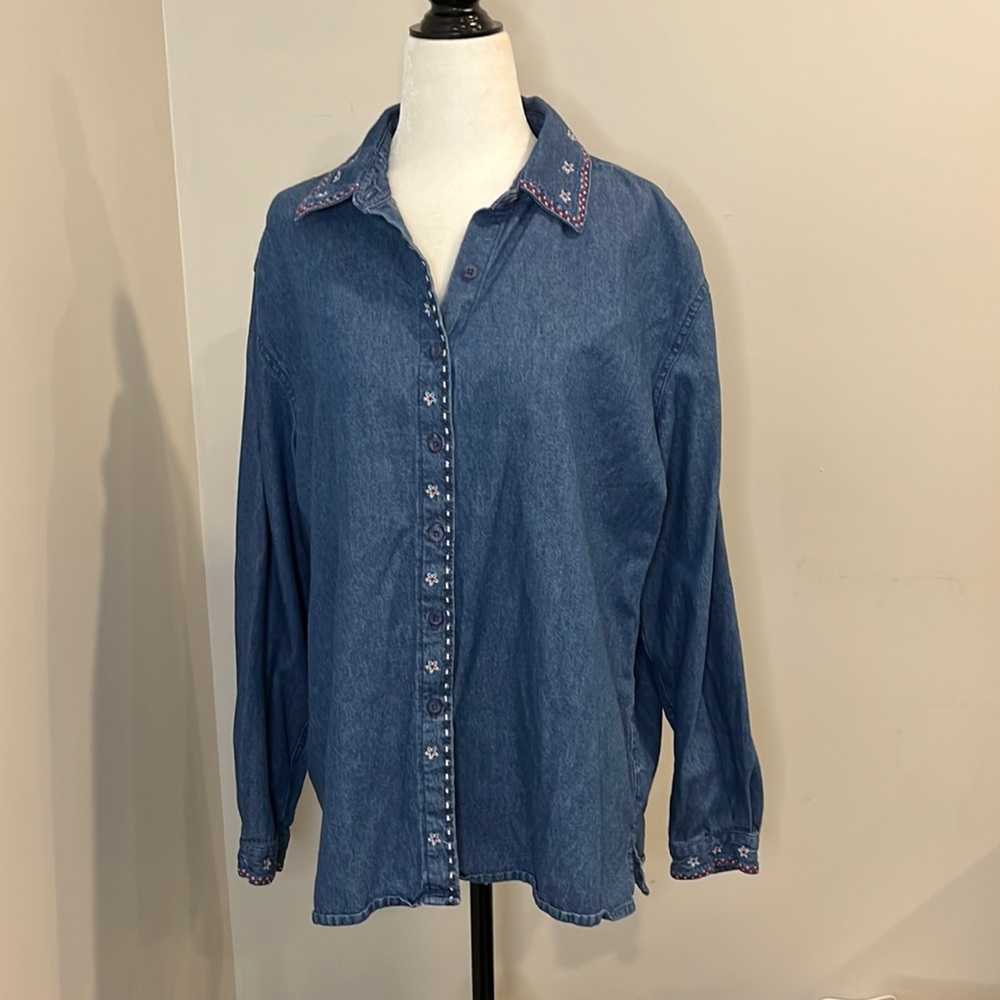 Vintage Northern Reflections Denim‎ Floral Embroidered Button Down